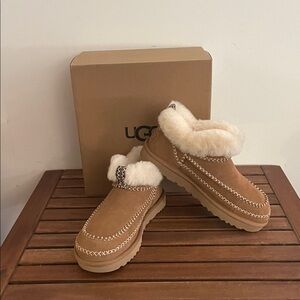 UGG Classic Ultra Mini Alpine Booties Chestnut USA Women Size 8/UK 6/EU 39